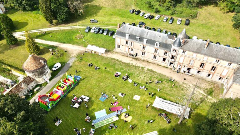 COMPLET:   Fête FSIP au Château de Villemain🏰, Dimanche 26 Juin 2022.  10H  🍿🎉🥩🔥🌲🌳🚶⚽ 🎾🏓👳🏻‍♂️📖🏇🎯🎡🤸‍♀️   (🚎 Navette gratuite RER<> Château)